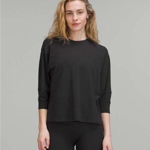 Lululemon LA 3/4 sleeve Relaxed Crewneck